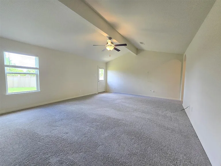 380 Stone Gage Dr — Photo 9