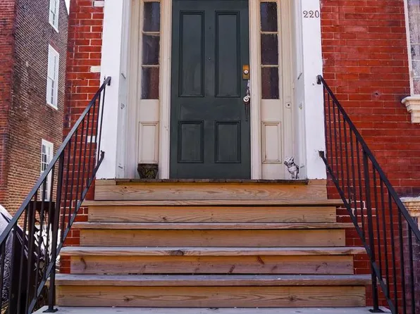 220 High St, Petersburg, VA 23803