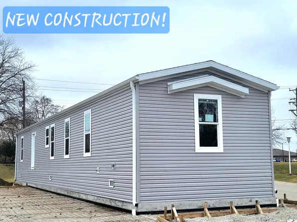 7801 88th Ave #72, Pleasant Prairie, WI 53158