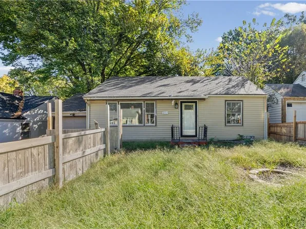 6411 Walrond Ave, Kansas City, MO 64132