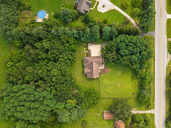 639 E Us Highway 6, Westville, IN 46391