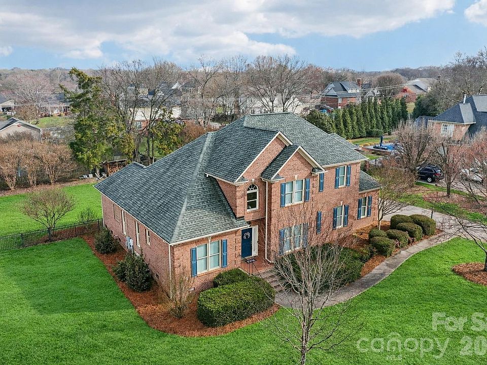 1st image of 7986 Cotton St