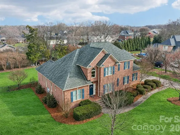 7986 Cotton St, Harrisburg, NC 28075