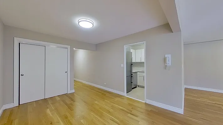 Rented by Compass | media 14