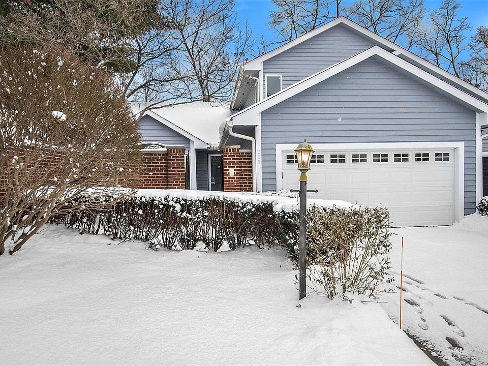 1st image of 238 Ashbury Ct