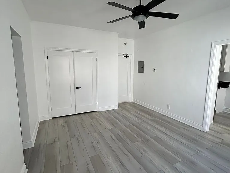 Val D' Kingsley LLC — Photo 36