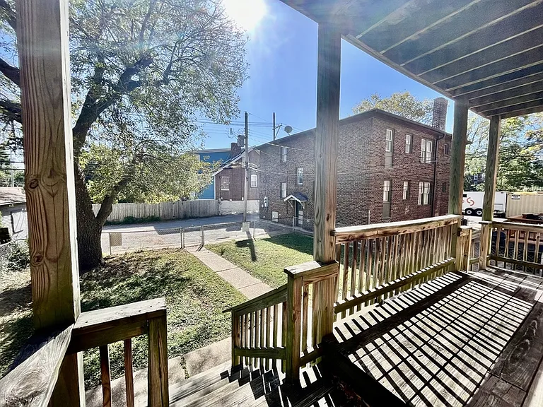 3220 Cherokee St — Photo 12