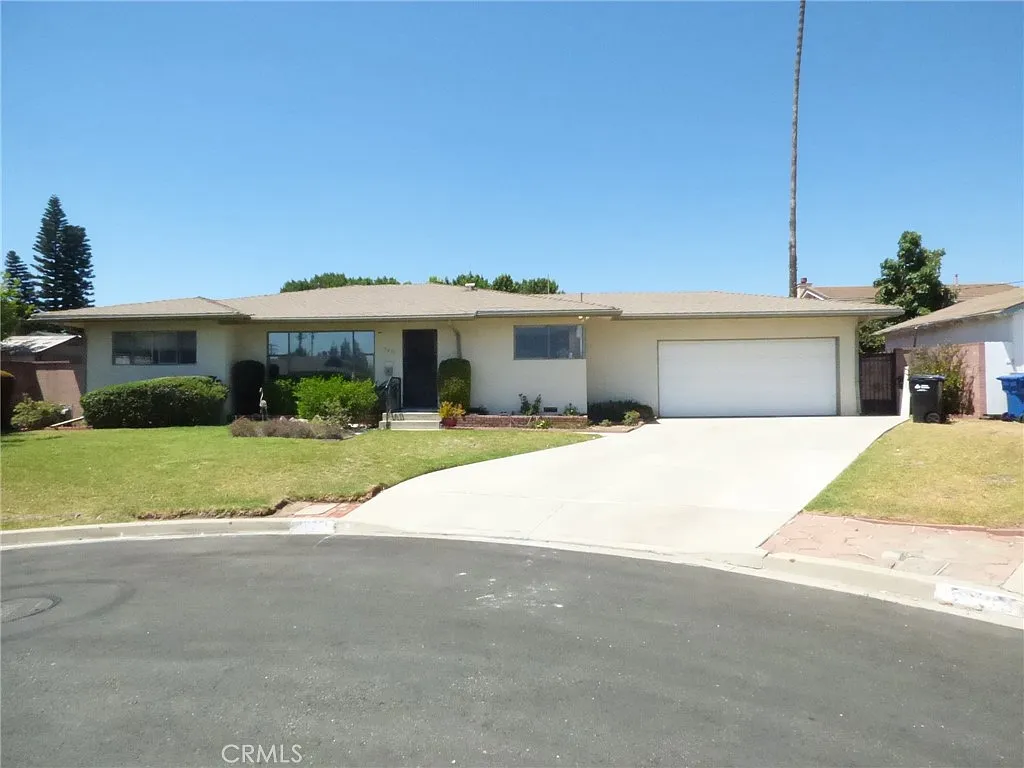 2 bed, 1448 sqft, $3,500 — Photo 1