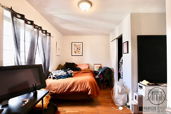 Rented by Hagstrom Management Inc | media 23