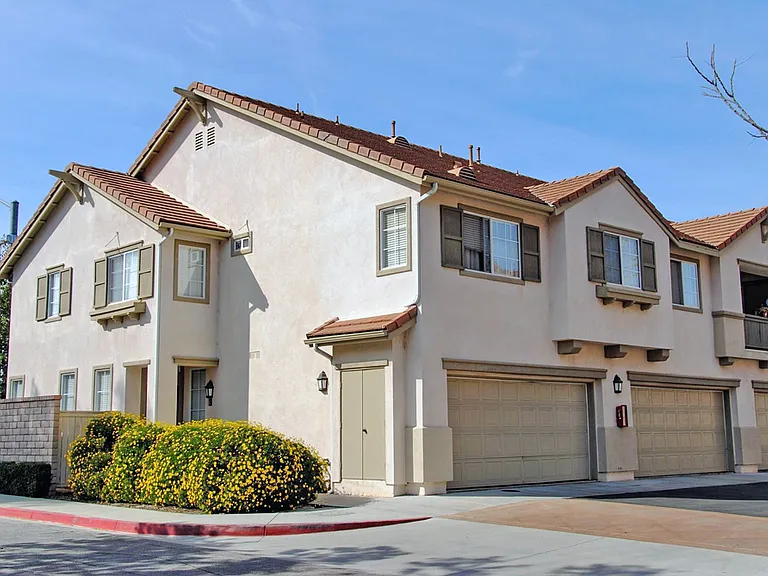 Arbor Lane Apartments — Photo 1