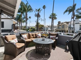 411 Goldenrod Ave #B, Corona Del Mar, CA 92625