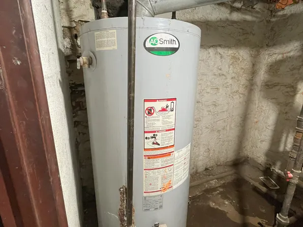 883 4th Avenue image 5 of 5