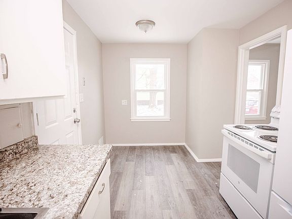 4th image of 3725 Watson Ave #1471