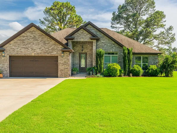 2235 Skypark Rd, Florence, AL 35634