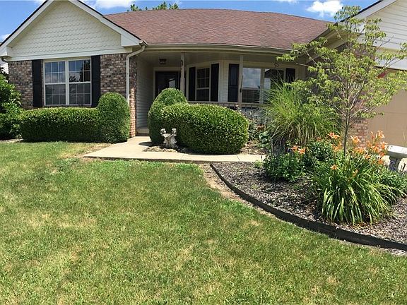 2nd image of 1251 Magnolia Dr