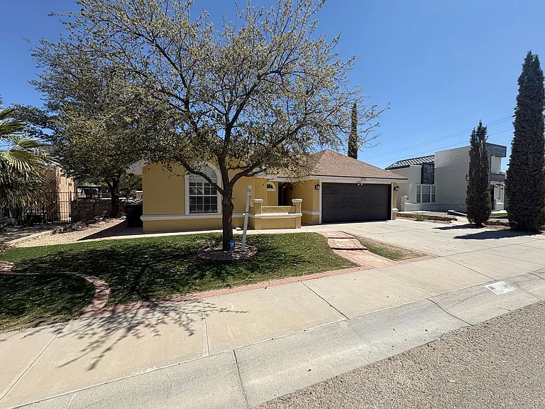 13123 Thea Smith Dr — Photo 2