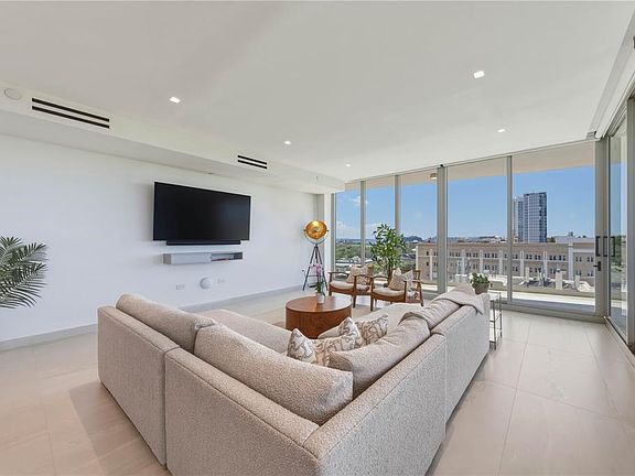 3rd image of 540 AVE. DE LA CONSTITUCION #801