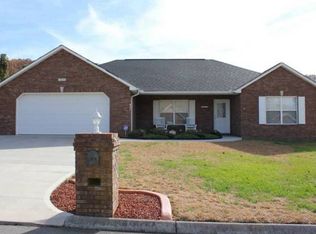 7059 Wrens Creek Ln, Knoxville, TN 37918