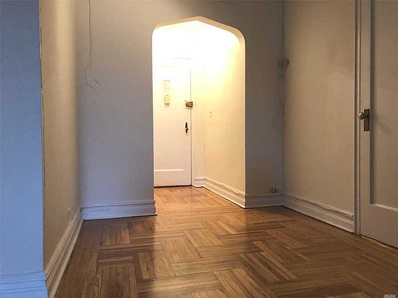 2nd image of 4810 43rd St #4A