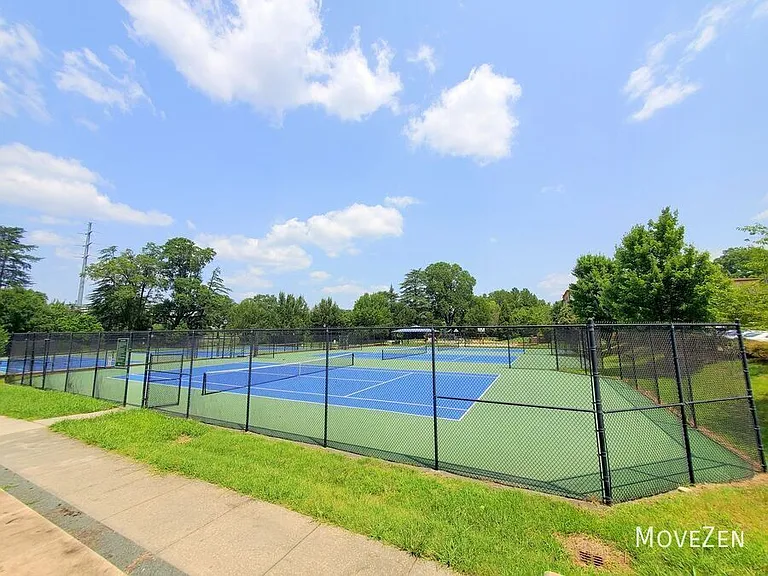827 Seigle Point Dr — Photo 11