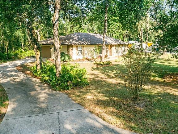 3rd image of 33535 Westwood Dr
