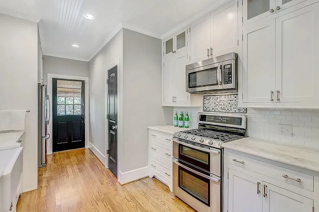 2 bed, 1600 sqft, $3,200 — Photo 4