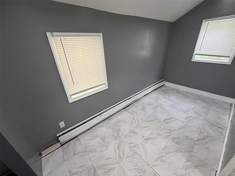 93 Catharine St #2 — Photo 9