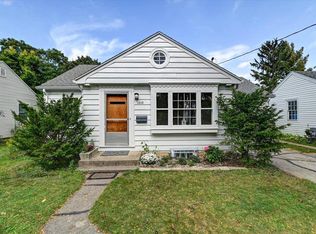 1810 Vahlen St, Madison, WI 53704