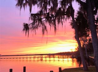 267 W River Rd, Palatka, FL 32177