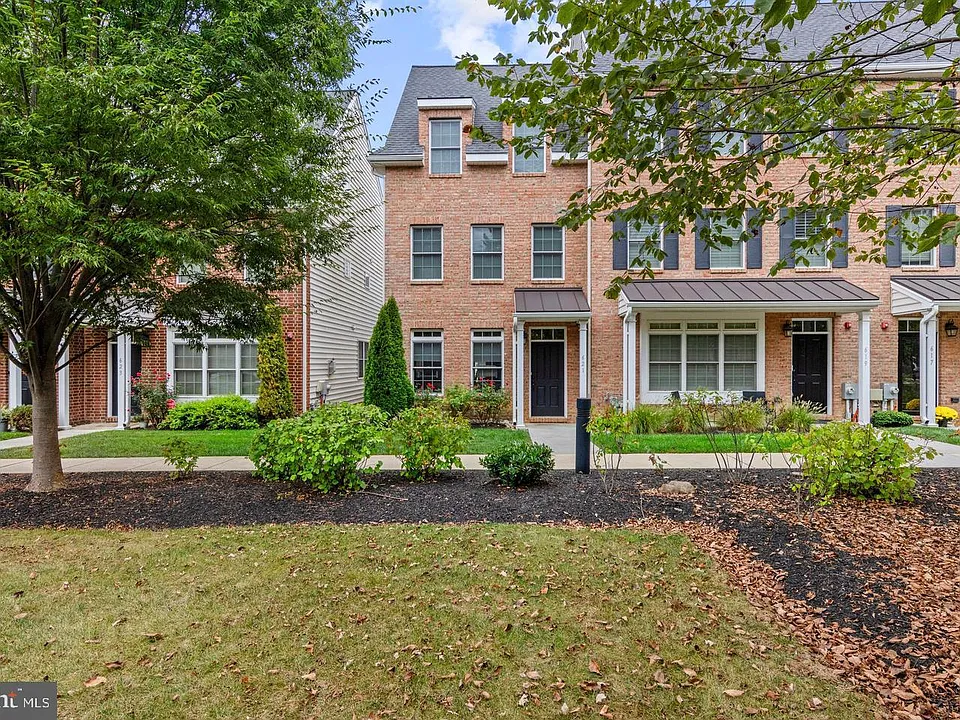 621 Magnolia Ct