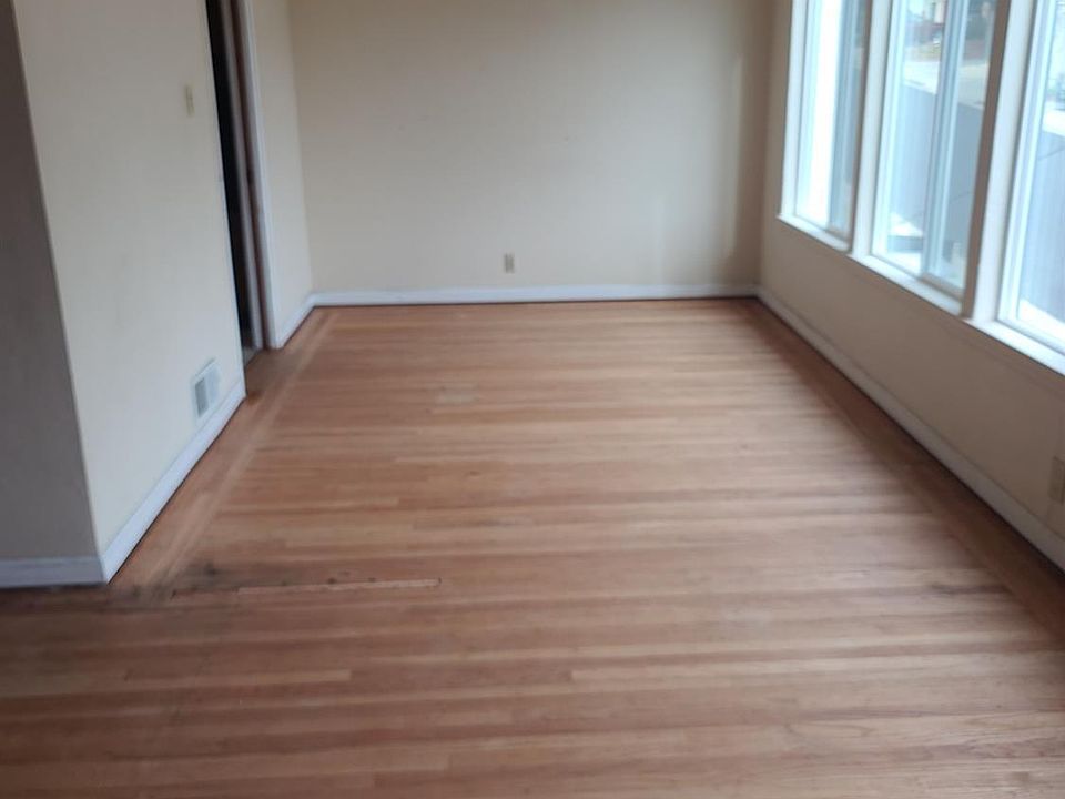 2nd image of 7 Marshall Way