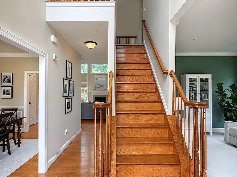 23017 Holloway Ct — Photo 6