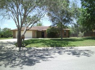 1545 Willow Creek Rd, Seguin, TX 78155