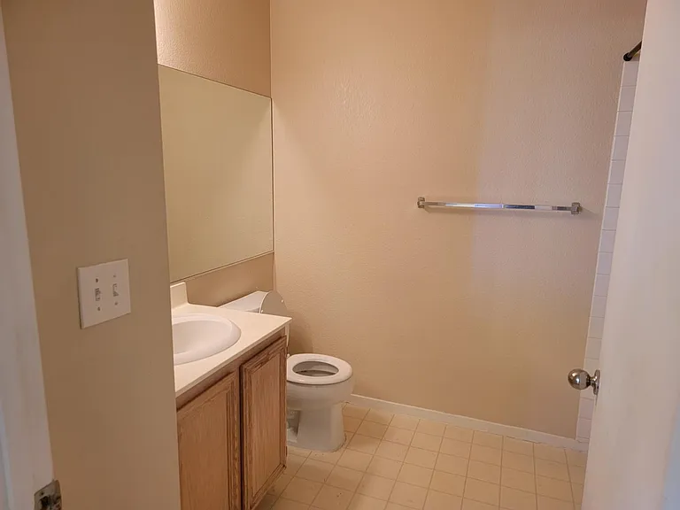 1909 Mountain Hills Ct #206 — Photo 8