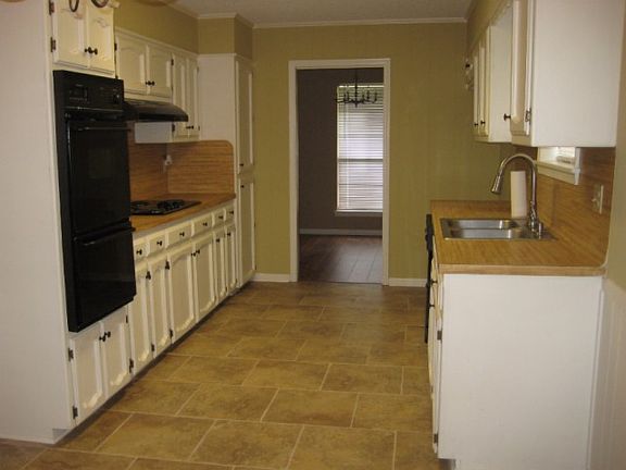 5th image of 1107 E Ashland Dr