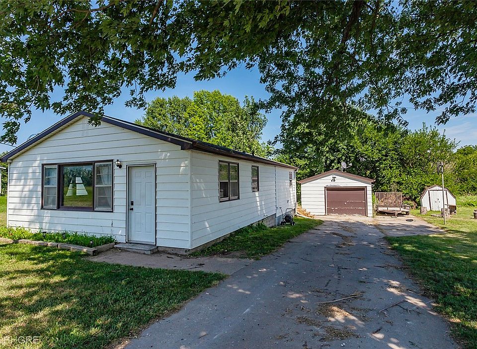 1st image of 116 Lakeview Dr