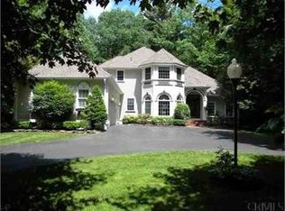 11 Hearthstone Dr, Gansevoort, NY 12831