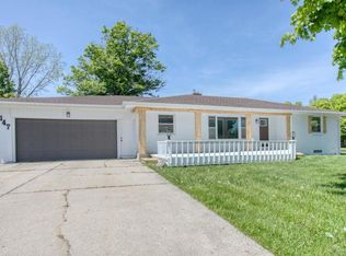 5147 Ivanrest Ave SW, Wyoming, MI 49418