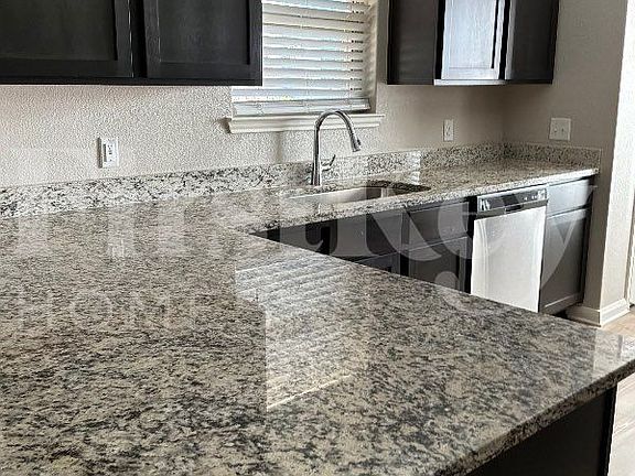 5th image of 179 Aster Dr