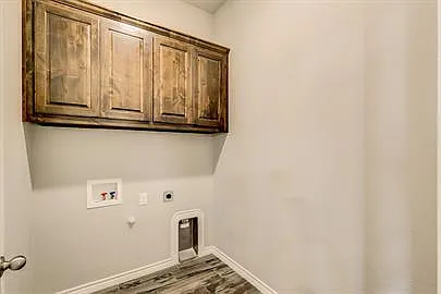 301-313 Amethyst Ct — Photo 9