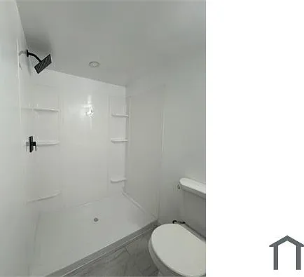 838 Allendale St — Photo 9