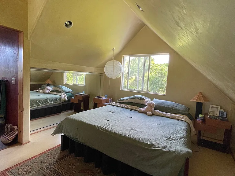 Loft Bed/Bath