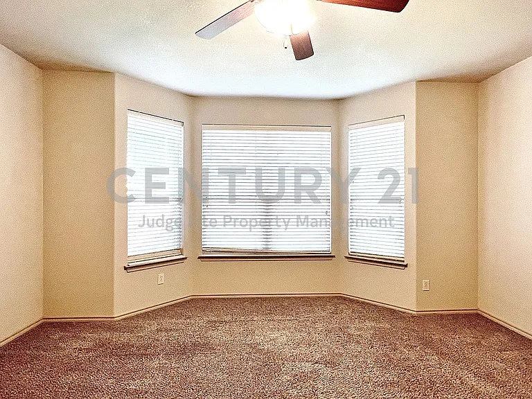 3125 Buckthorn Ln — Photo 5