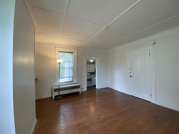 4th image of 87 N 5th St APT 2