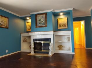 13707 Linfield Ave, Sylmar, CA 91342