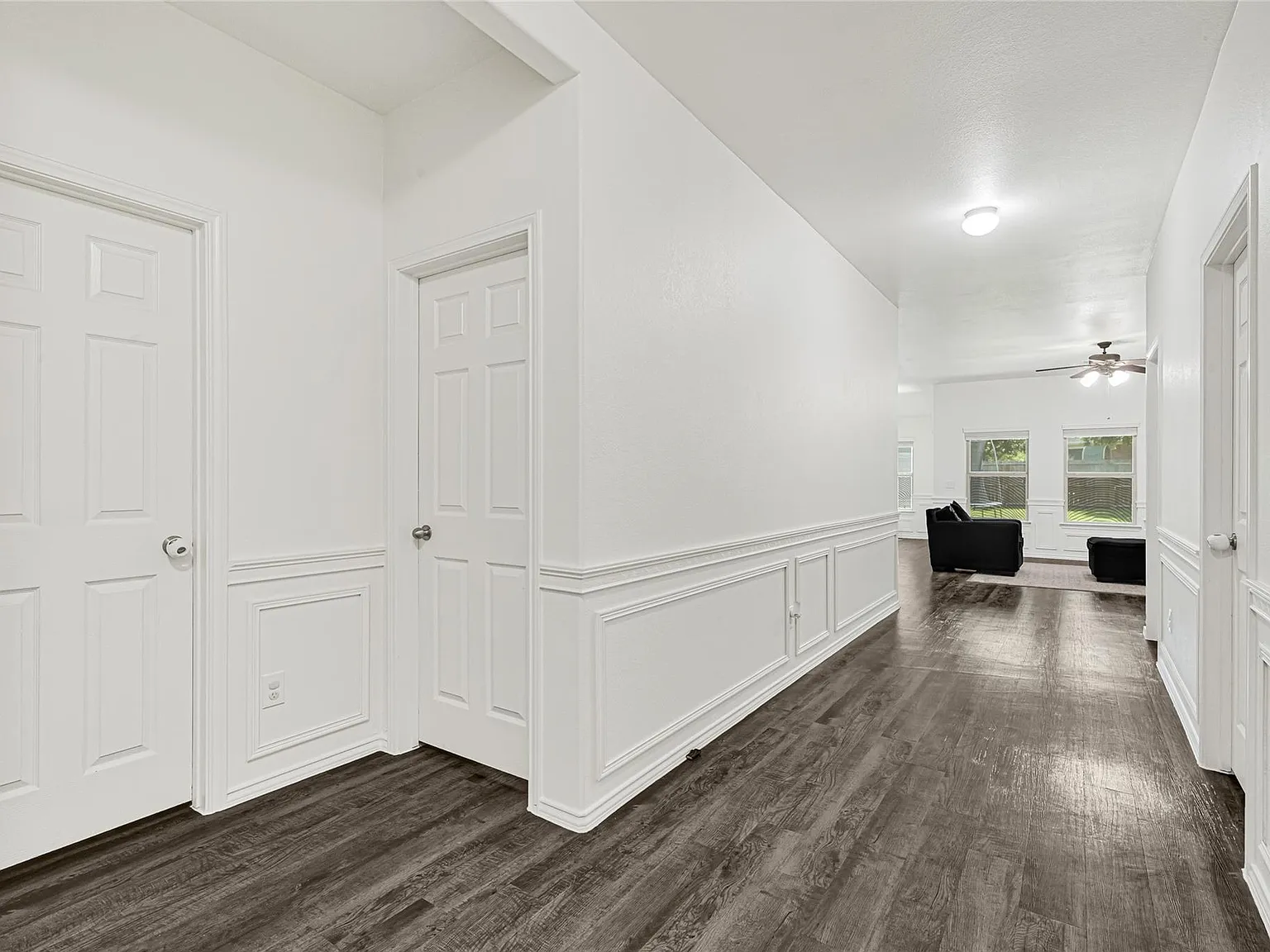 3 bed, 2.0 bath, 1709 sqft, $2,300 — Photo 2
