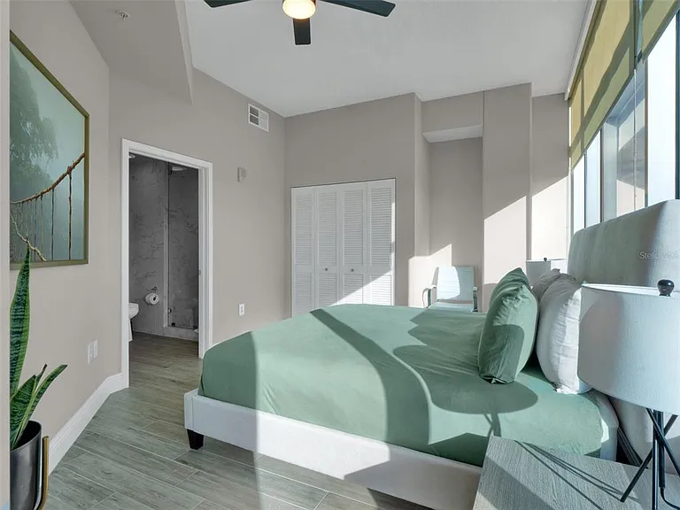 525 E Jackson St #508 — Photo 16