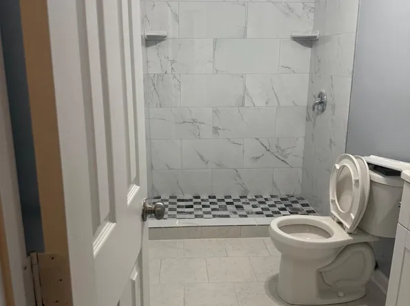 430 Maple Ln NW, Glen Burnie, MD 21061