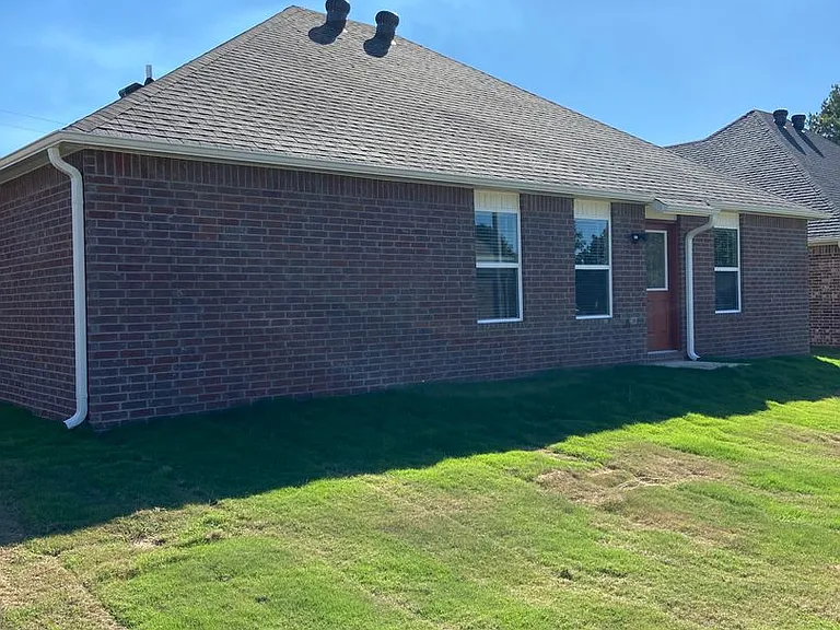 2617 Grand Ln — Photo 16