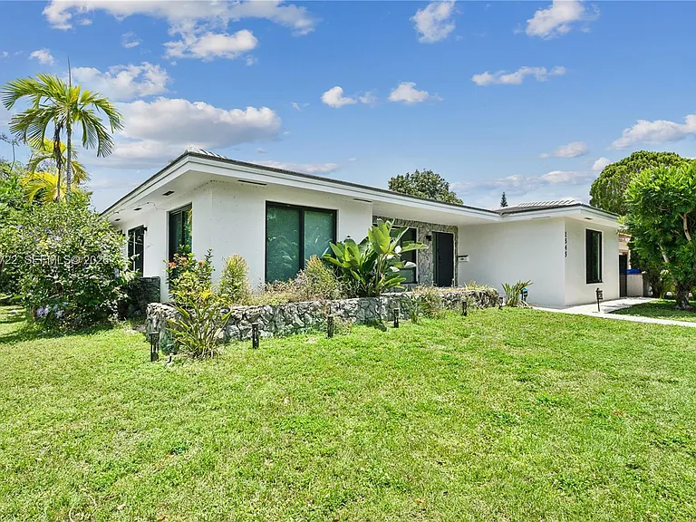 1545 Miller Rd — Photo 19